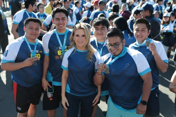 Realiza Huixquilucan carrera deportiva para celebrar la vida, cuidar la salud y fomentar la actividad física