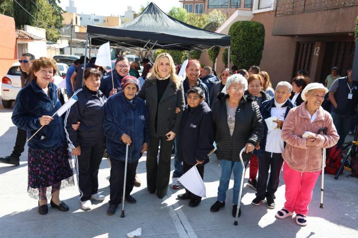 Comienza Huixquilucan la entrega de obras en 2026 con la repavimentación de calle en El Olivo